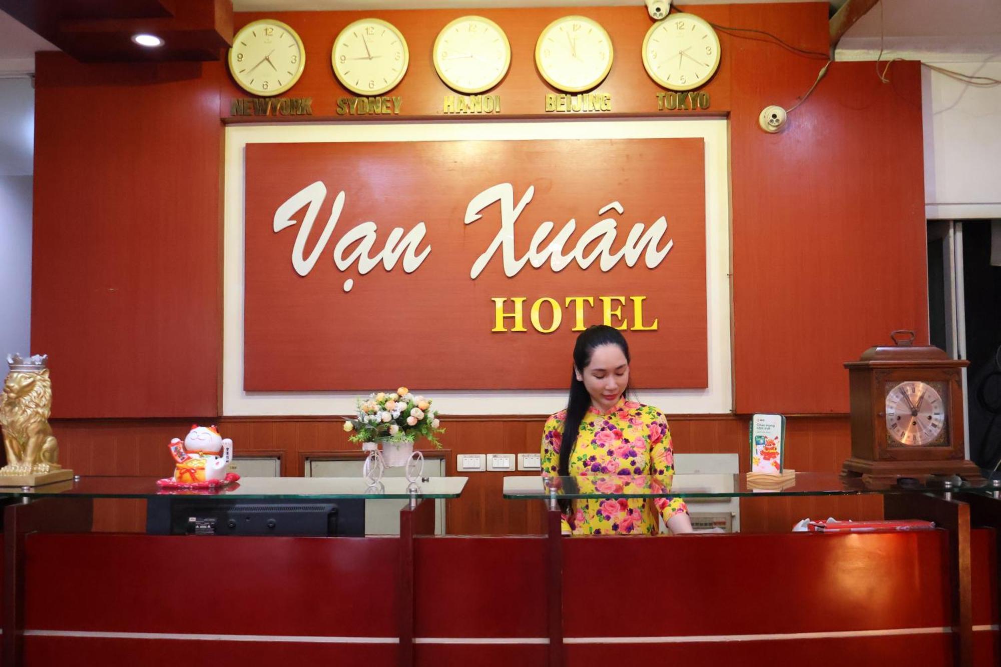 Van Xuan Hotel Ханой Экстерьер фото